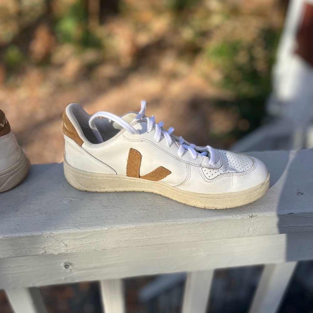 Veja V-10 Sneakers - Brown